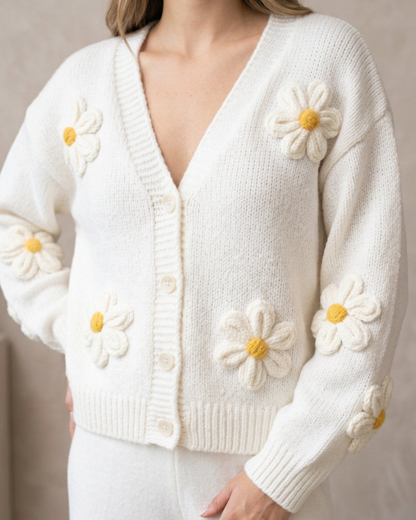 Cárdigan Millie Blanco | Cárdigan de punto con flores en relieve